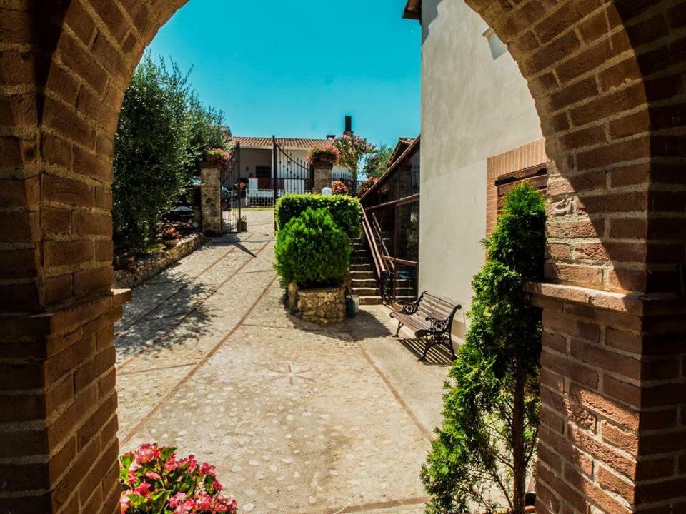 Il Poggio Degli Ulivi Apartman Collicello Kültér fotó